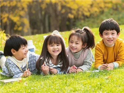 发愁宝宝户外运动没新花样?别怕，这儿有锻炼小妙招!