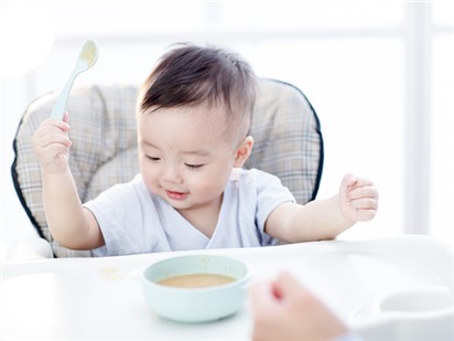 宝宝辅食添加时机指南